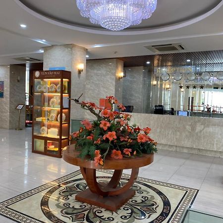 NguyẽN QuyèN Hotel Hanoi Exterior photo