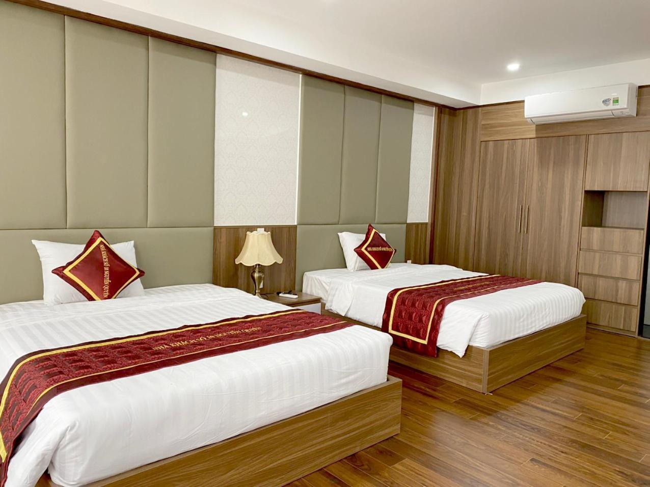 NguyẽN QuyèN Hotel Hanoi Exterior photo